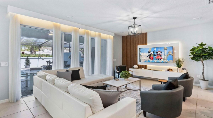 DAVENPORT, Florida 33897, 5 Bedrooms Bedrooms, ,4 BathroomsBathrooms,Residential,For Sale,JETTY,0,MFRO6379988