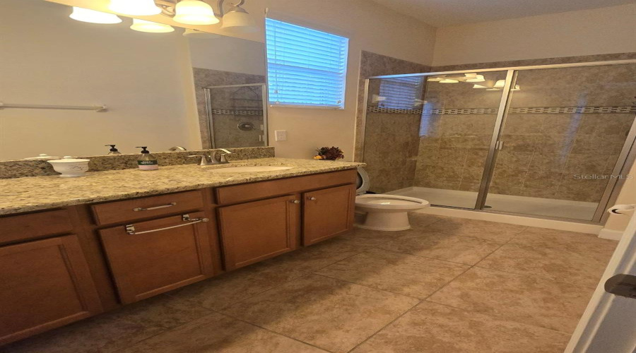 KISSIMMEE, Florida 34747, 5 Bedrooms Bedrooms, ,5 BathroomsBathrooms,Residential,For Sale,CUBAN PALM,0,MFRTB8472898