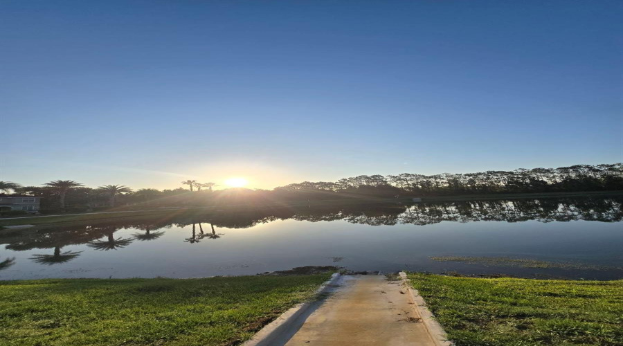 KISSIMMEE, Florida 34747, 5 Bedrooms Bedrooms, ,5 BathroomsBathrooms,Residential,For Sale,CUBAN PALM,0,MFRTB8472898