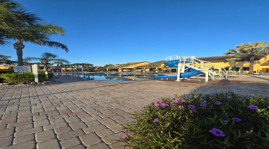 KISSIMMEE, Florida 34747, 5 Bedrooms Bedrooms, ,5 BathroomsBathrooms,Residential,For Sale,CUBAN PALM,0,MFRTB8472898