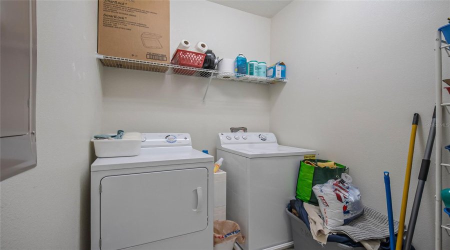 DAVENPORT, Florida 33896, 3 Bedrooms Bedrooms, ,2 BathroomsBathrooms,Residential,For Sale,AZALEA SANDS,0,MFRS5143196