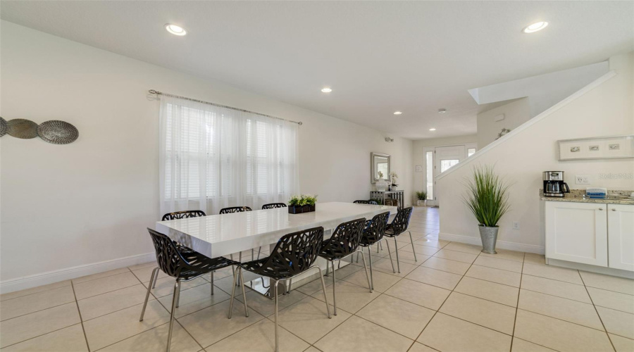 KISSIMMEE, Florida 34747, 6 Bedrooms Bedrooms, ,6 BathroomsBathrooms,Residential,For Sale,MINTON,0,MFRO6379374