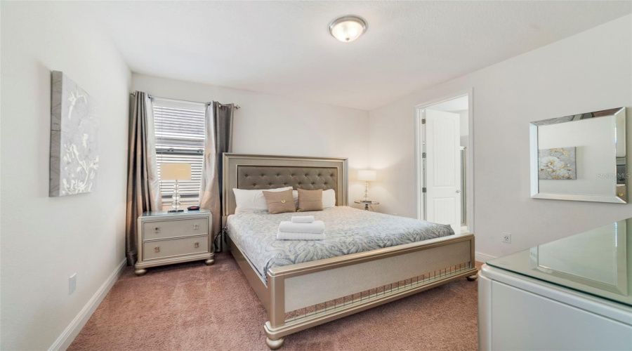 KISSIMMEE, Florida 34747, 6 Bedrooms Bedrooms, ,6 BathroomsBathrooms,Residential,For Sale,MINTON,0,MFRO6379374