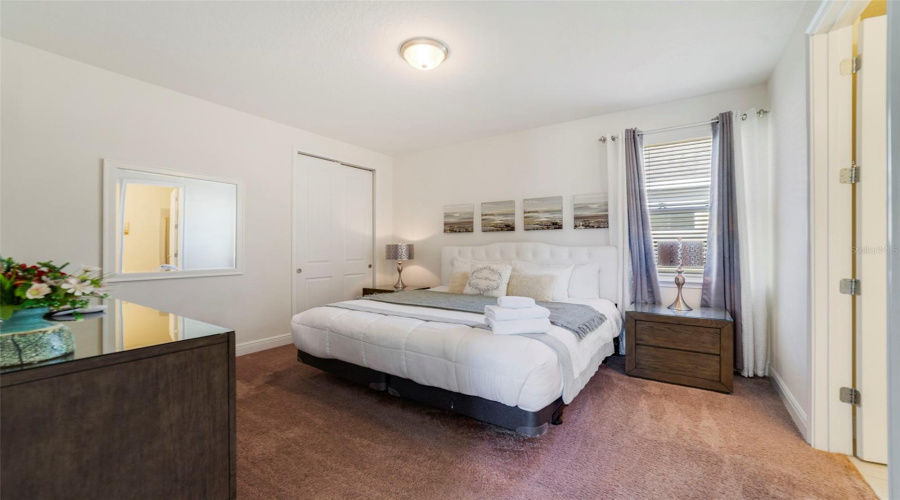 KISSIMMEE, Florida 34747, 6 Bedrooms Bedrooms, ,6 BathroomsBathrooms,Residential,For Sale,MINTON,0,MFRO6379374