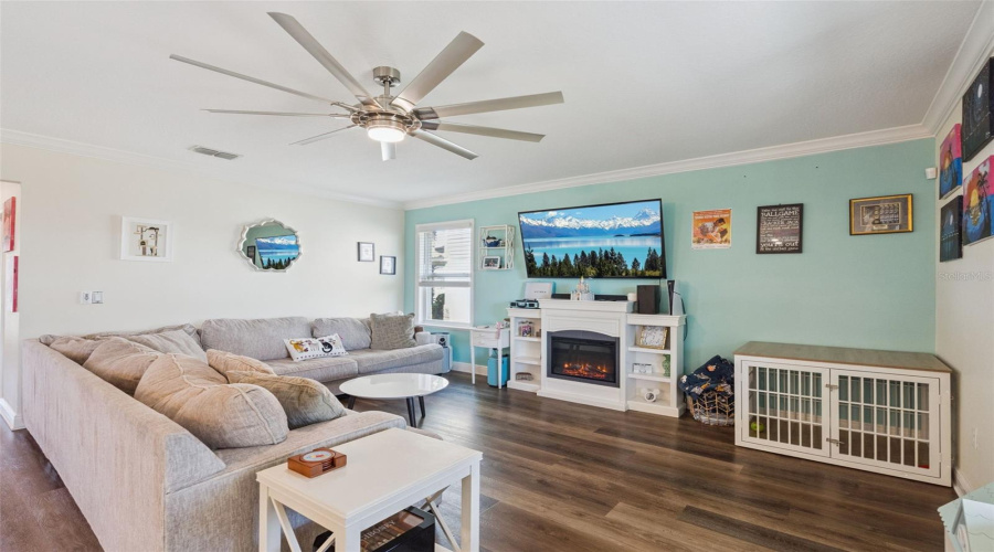 DAVENPORT, Florida 33837, 5 Bedrooms Bedrooms, ,3 BathroomsBathrooms,Residential,For Sale,OAK BLOSSOM,0,MFRO6377975