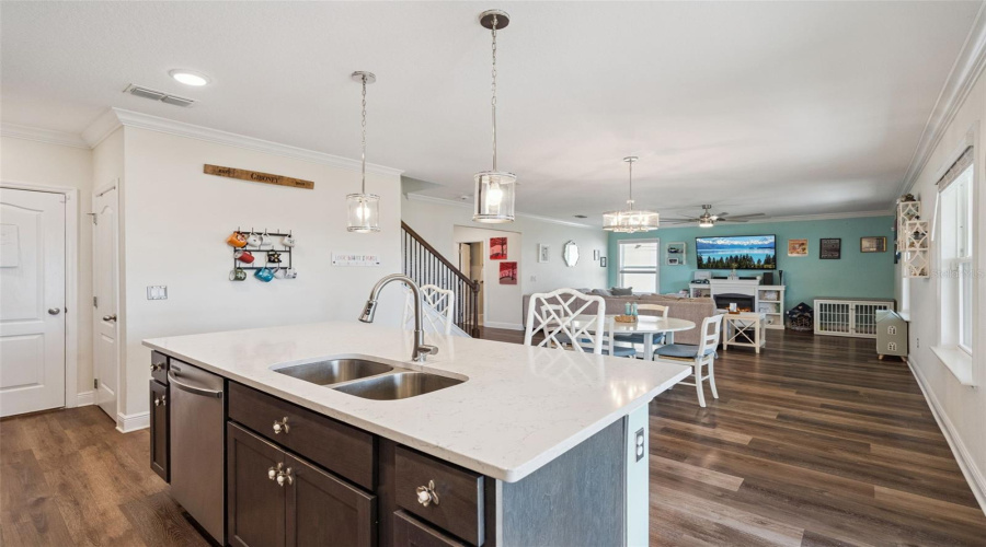 DAVENPORT, Florida 33837, 5 Bedrooms Bedrooms, ,3 BathroomsBathrooms,Residential,For Sale,OAK BLOSSOM,0,MFRO6377975