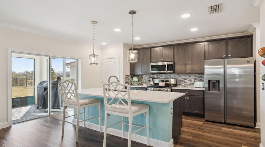 DAVENPORT, Florida 33837, 5 Bedrooms Bedrooms, ,3 BathroomsBathrooms,Residential,For Sale,OAK BLOSSOM,0,MFRO6377975