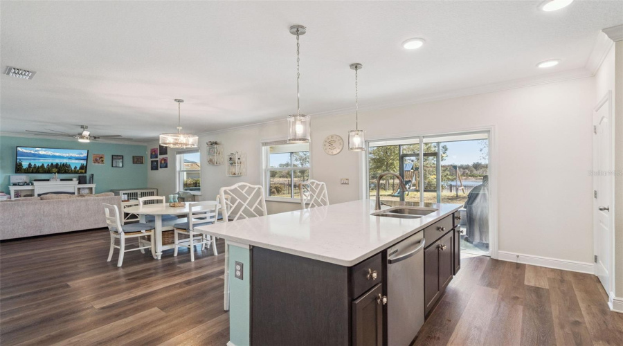 DAVENPORT, Florida 33837, 5 Bedrooms Bedrooms, ,3 BathroomsBathrooms,Residential,For Sale,OAK BLOSSOM,0,MFRO6377975