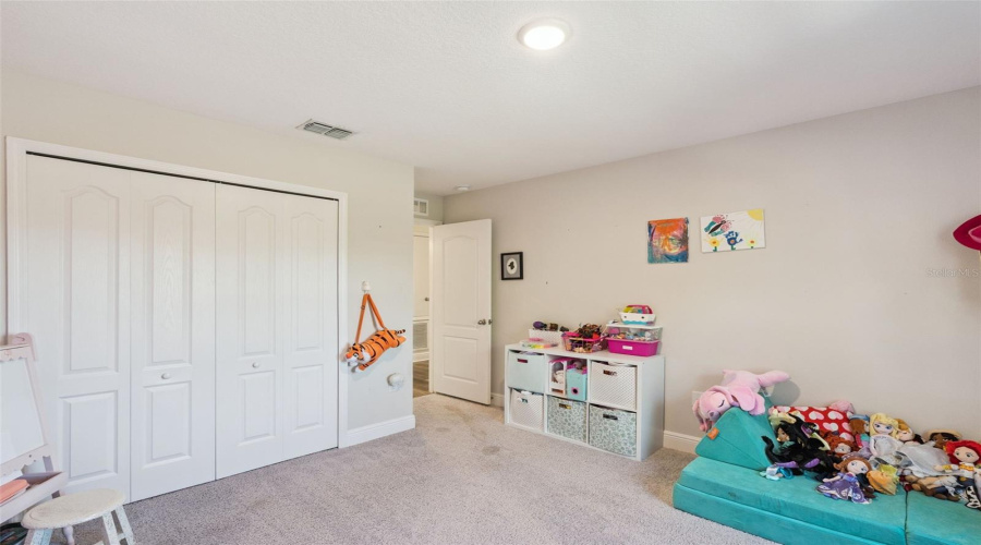 DAVENPORT, Florida 33837, 5 Bedrooms Bedrooms, ,3 BathroomsBathrooms,Residential,For Sale,OAK BLOSSOM,0,MFRO6377975