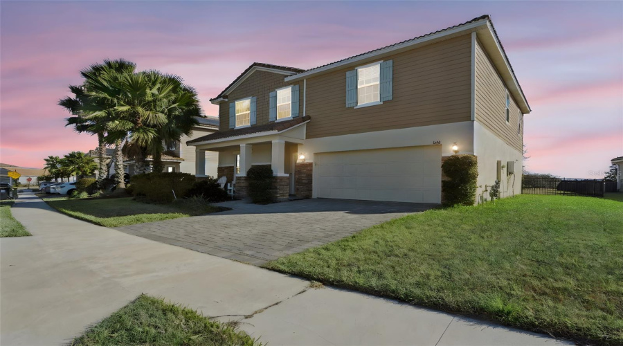 DAVENPORT, Florida 33837, 5 Bedrooms Bedrooms, ,3 BathroomsBathrooms,Residential,For Sale,OAK BLOSSOM,0,MFRO6377975