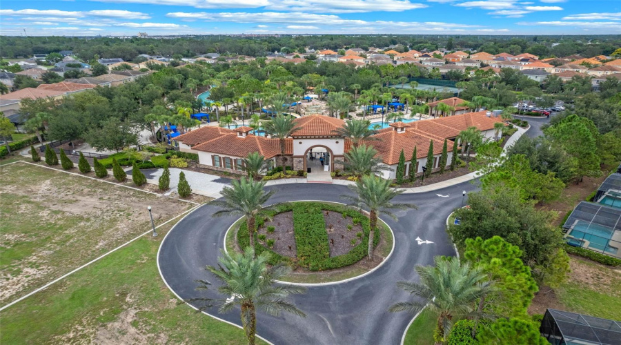 DAVENPORT, Florida 33837, 5 Bedrooms Bedrooms, ,3 BathroomsBathrooms,Residential,For Sale,OAK BLOSSOM,0,MFRO6377975