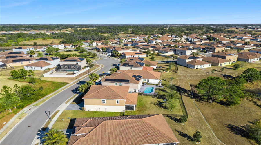 DAVENPORT, Florida 33837, 5 Bedrooms Bedrooms, ,3 BathroomsBathrooms,Residential,For Sale,OAK BLOSSOM,0,MFRO6377975