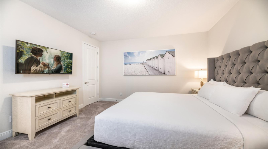 KISSIMMEE, Florida 34747, 6 Bedrooms Bedrooms, ,6 BathroomsBathrooms,Residential,For Sale,SOUTHFIELD,0,MFRO6379507