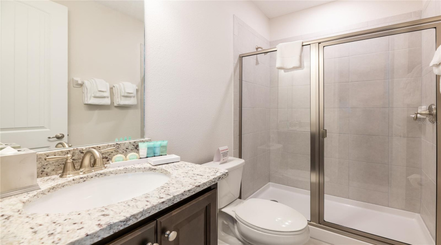 KISSIMMEE, Florida 34747, 6 Bedrooms Bedrooms, ,6 BathroomsBathrooms,Residential,For Sale,SOUTHFIELD,0,MFRO6379507