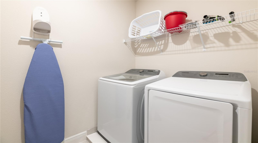 KISSIMMEE, Florida 34747, 6 Bedrooms Bedrooms, ,6 BathroomsBathrooms,Residential,For Sale,SOUTHFIELD,0,MFRO6379507