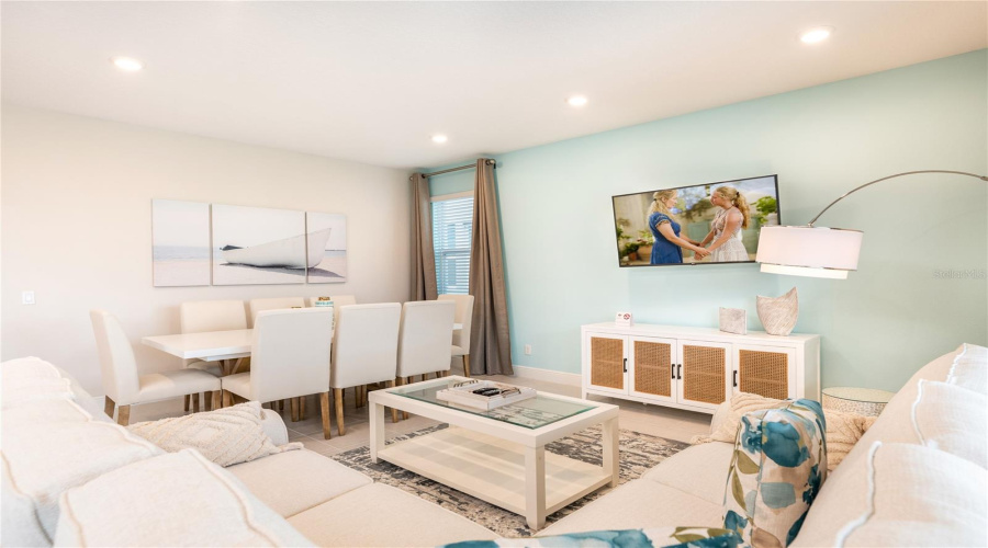 KISSIMMEE, Florida 34747, 6 Bedrooms Bedrooms, ,6 BathroomsBathrooms,Residential,For Sale,SOUTHFIELD,0,MFRO6379507