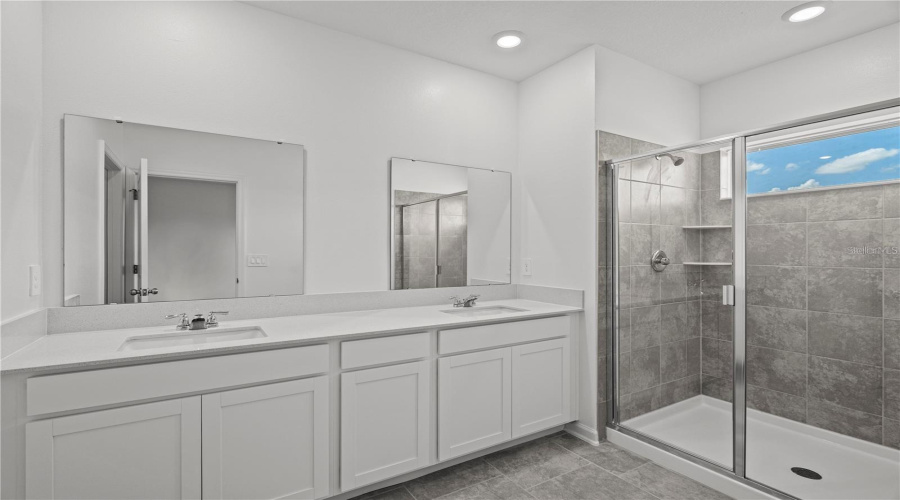 DAVENPORT, Florida 33837, 3 Bedrooms Bedrooms, ,2 BathroomsBathrooms,Residential,For Sale,LAURENT,0,MFRS5143046