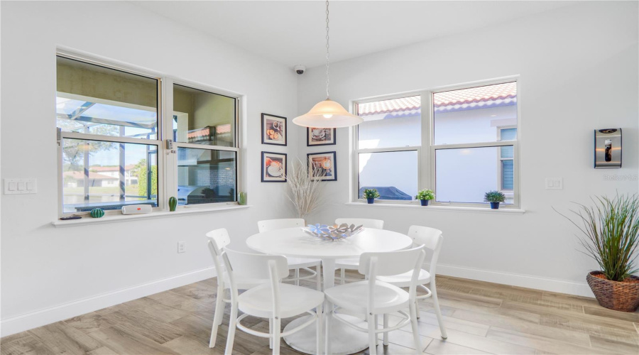 ORLANDO, Florida 32836, 5 Bedrooms Bedrooms, ,4 BathroomsBathrooms,Residential,For Sale,ROYAL CYPRESS,0,MFRO6352758