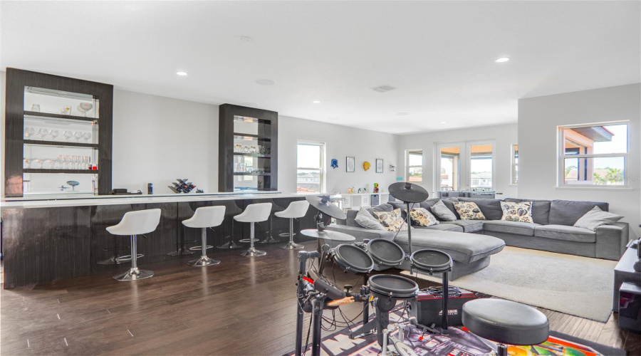 ORLANDO, Florida 32836, 5 Bedrooms Bedrooms, ,4 BathroomsBathrooms,Residential,For Sale,ROYAL CYPRESS,0,MFRO6352758