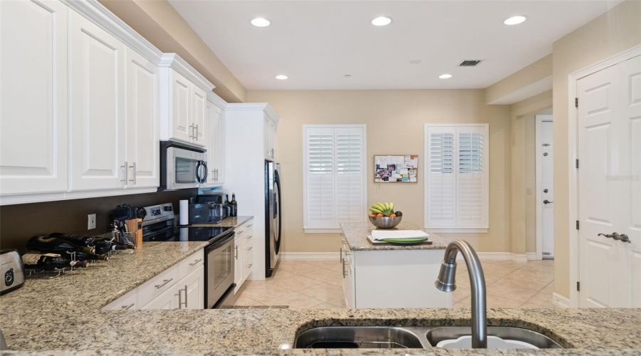 KISSIMMEE, Florida 34747, 3 Bedrooms Bedrooms, ,2 BathroomsBathrooms,Residential,For Sale,MULBERRY,0,MFRS5143219