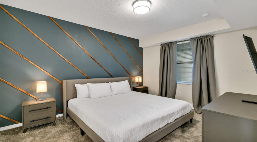 KISSIMMEE, Florida 34746, 2 Bedrooms Bedrooms, ,2 BathroomsBathrooms,Residential,For Sale,PARADOX,0,MFRO6332165