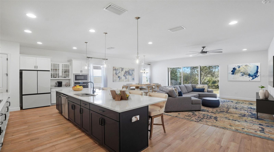 KISSIMMEE, Florida 34747, 3 Bedrooms Bedrooms, ,3 BathroomsBathrooms,Residential,For Sale,LIMESTONE,0,MFRO6379811