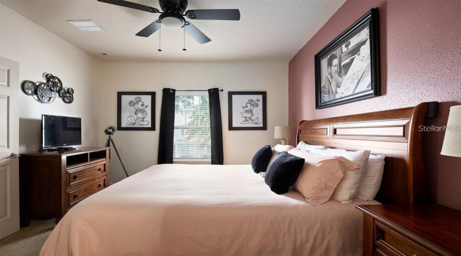 KISSIMMEE, Florida 34746, 4 Bedrooms Bedrooms, ,3 BathroomsBathrooms,Residential,For Sale,EDENSHIRE,0,MFRO6379785