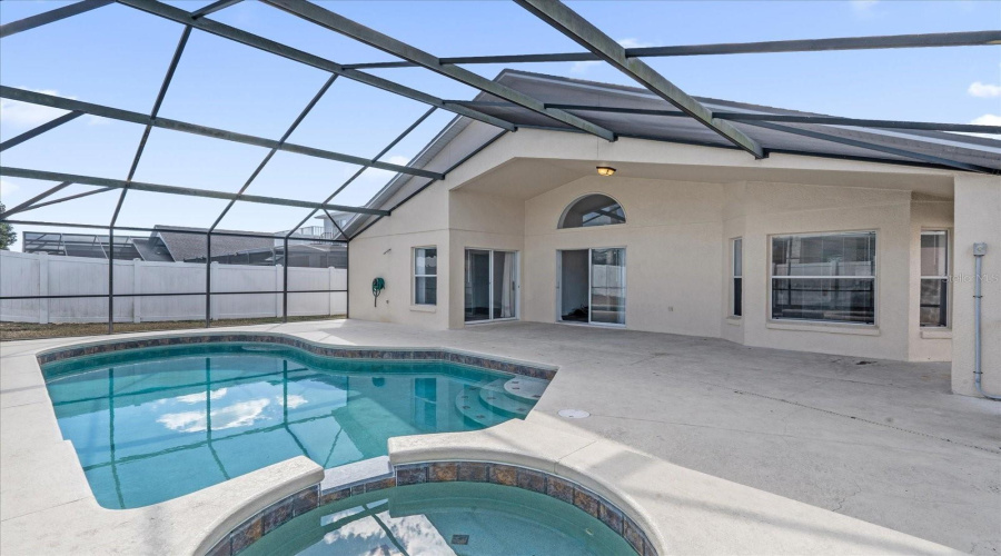 DAVENPORT, Florida 33896, 4 Bedrooms Bedrooms, ,3 BathroomsBathrooms,Residential,For Sale,KILDRUMMY,0,MFRO6380195