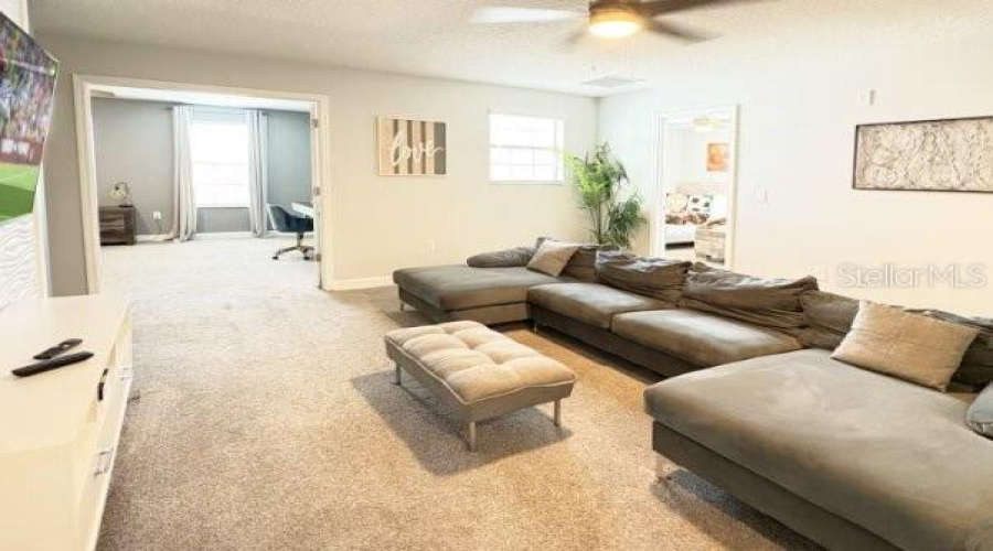 DAVENPORT, Florida 33896, 9 Bedrooms Bedrooms, ,5 BathroomsBathrooms,Residential,For Sale,ROLLING FAIRWAY,0,MFRS5143019