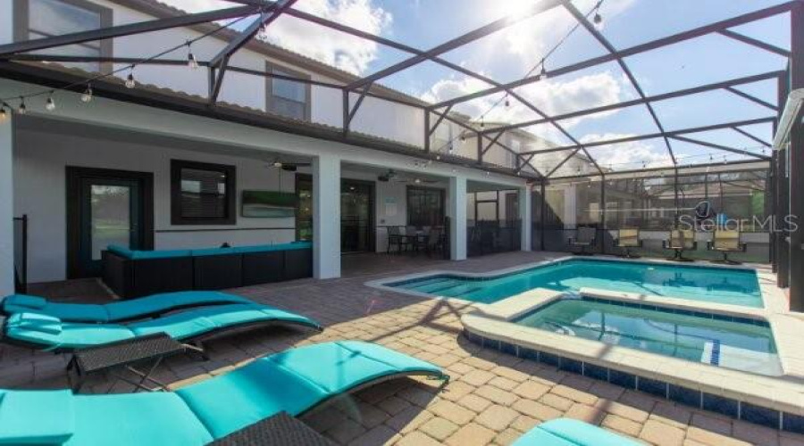 DAVENPORT, Florida 33896, 9 Bedrooms Bedrooms, ,5 BathroomsBathrooms,Residential,For Sale,ROLLING FAIRWAY,0,MFRS5143019