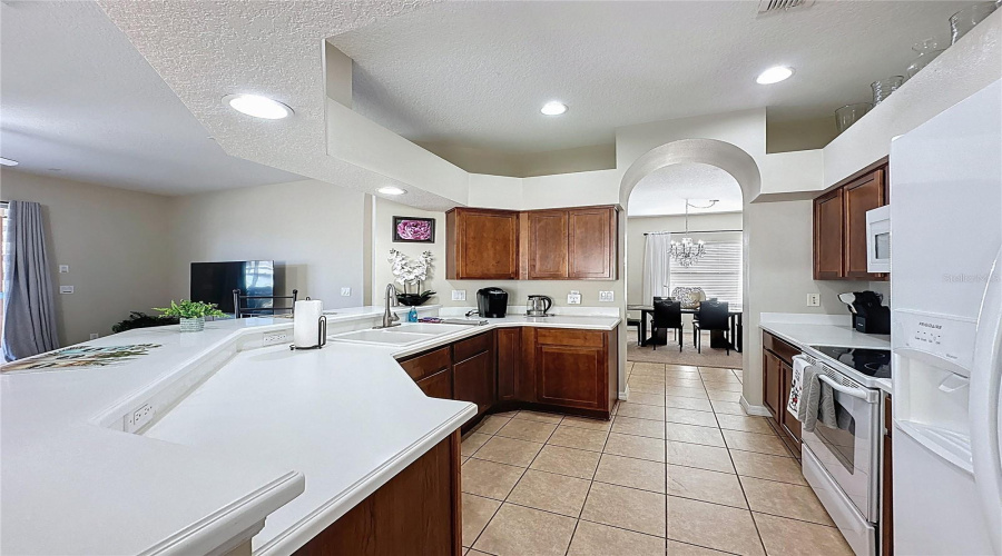 DAVENPORT, Florida 33896, 5 Bedrooms Bedrooms, ,3 BathroomsBathrooms,Residential,For Sale,SUSSEX,0,MFRS5142905