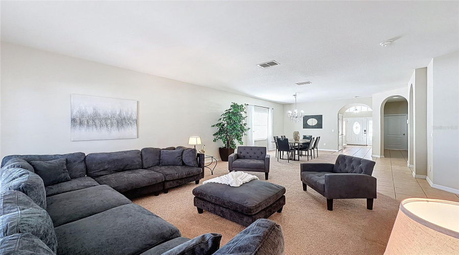 DAVENPORT, Florida 33896, 5 Bedrooms Bedrooms, ,3 BathroomsBathrooms,Residential,For Sale,SUSSEX,0,MFRS5142905