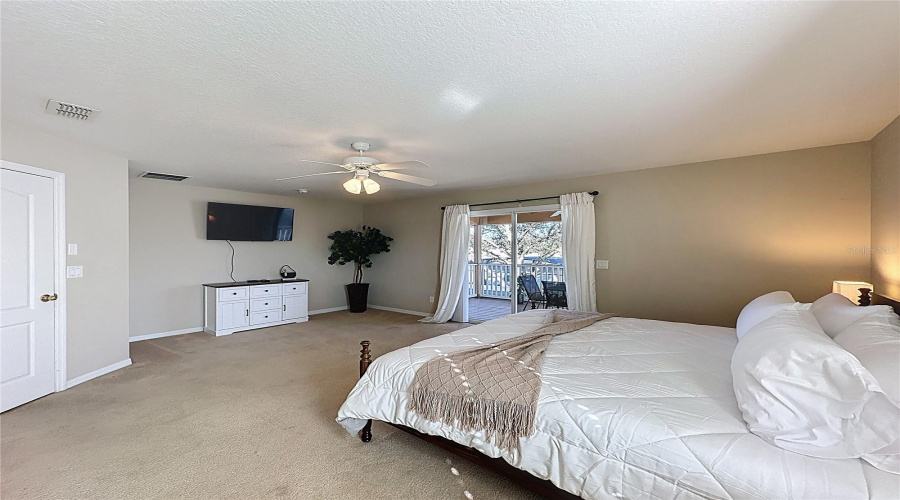 DAVENPORT, Florida 33896, 5 Bedrooms Bedrooms, ,3 BathroomsBathrooms,Residential,For Sale,SUSSEX,0,MFRS5142905