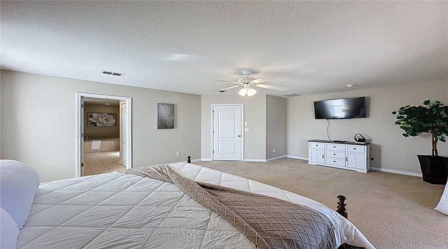 DAVENPORT, Florida 33896, 5 Bedrooms Bedrooms, ,3 BathroomsBathrooms,Residential,For Sale,SUSSEX,0,MFRS5142905