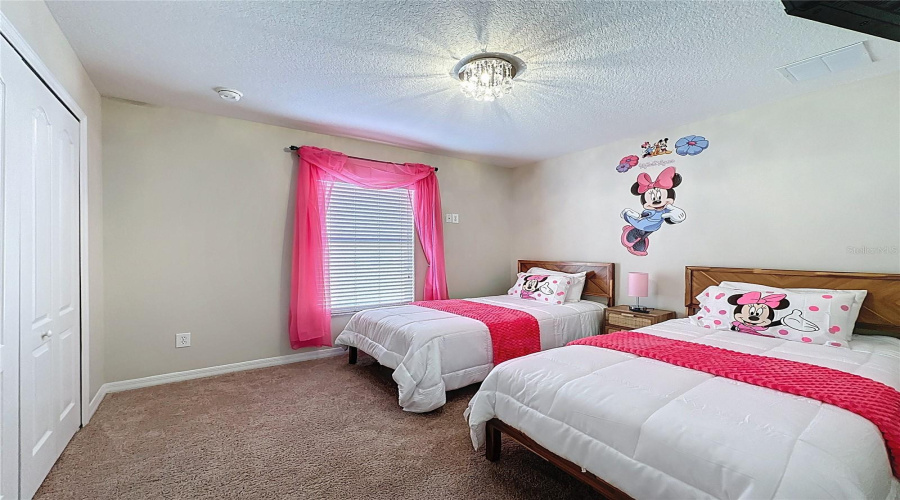 DAVENPORT, Florida 33896, 5 Bedrooms Bedrooms, ,3 BathroomsBathrooms,Residential,For Sale,SUSSEX,0,MFRS5142905