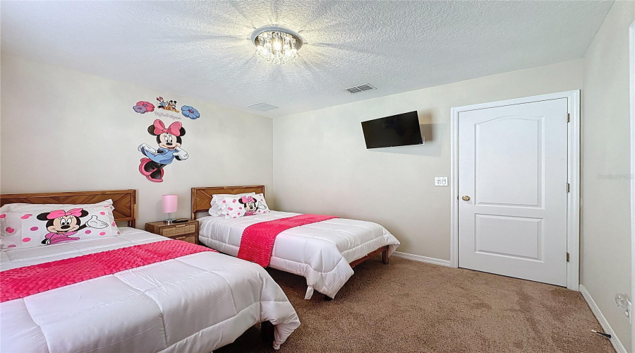 DAVENPORT, Florida 33896, 5 Bedrooms Bedrooms, ,3 BathroomsBathrooms,Residential,For Sale,SUSSEX,0,MFRS5142905