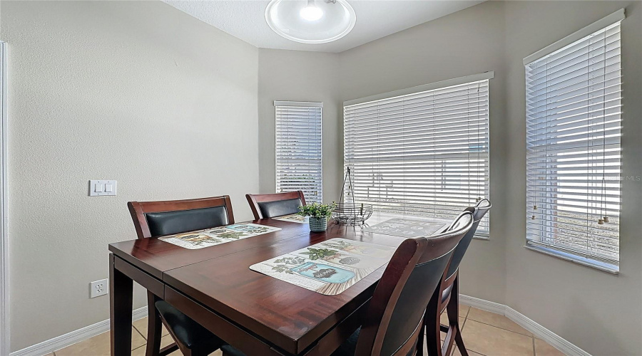 Eat In Area in Kitchen