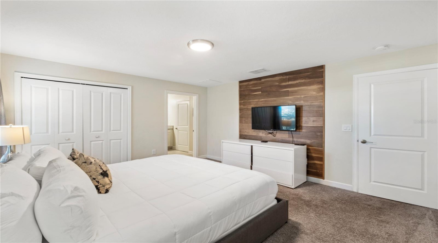 KISSIMMEE, Florida 34746, 4 Bedrooms Bedrooms, ,3 BathroomsBathrooms,Residential,For Sale,WINDERMERE,0,MFRO6379770