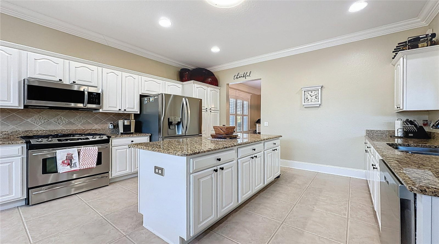 DAVENPORT, Florida 33837, 3 Bedrooms Bedrooms, ,2 BathroomsBathrooms,Residential,For Sale,ARENA,0,MFRS5141849