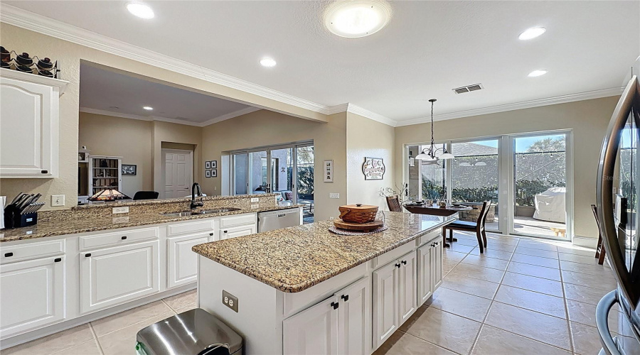 DAVENPORT, Florida 33837, 3 Bedrooms Bedrooms, ,2 BathroomsBathrooms,Residential,For Sale,ARENA,0,MFRS5141849