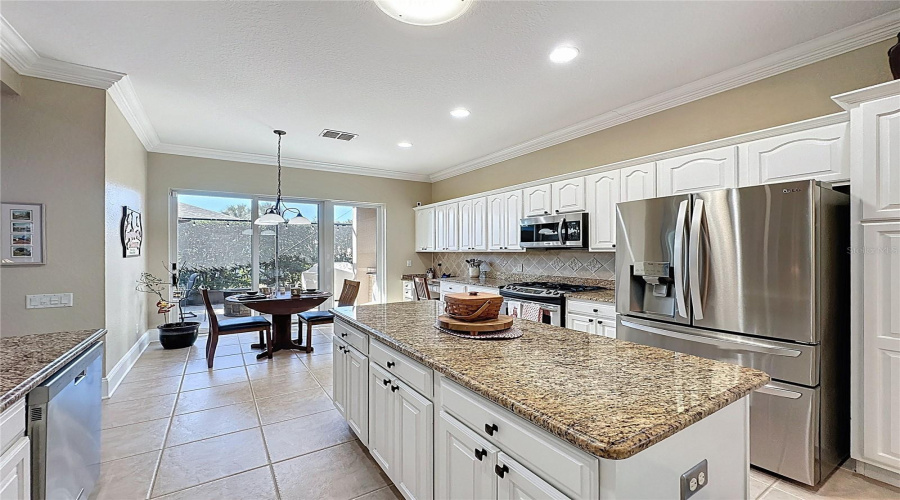 DAVENPORT, Florida 33837, 3 Bedrooms Bedrooms, ,2 BathroomsBathrooms,Residential,For Sale,ARENA,0,MFRS5141849