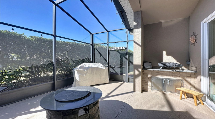 DAVENPORT, Florida 33837, 3 Bedrooms Bedrooms, ,2 BathroomsBathrooms,Residential,For Sale,ARENA,0,MFRS5141849