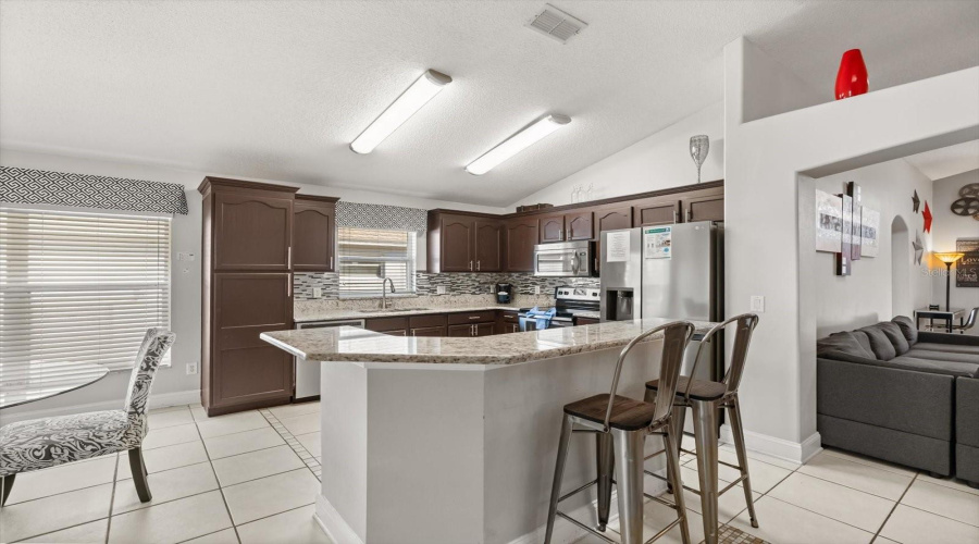 KISSIMMEE, Florida 34747, 5 Bedrooms Bedrooms, ,4 BathroomsBathrooms,Residential,For Sale,SANTEE,0,MFRO6378526