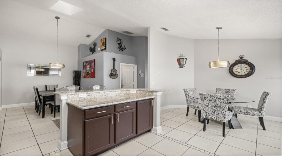 KISSIMMEE, Florida 34747, 5 Bedrooms Bedrooms, ,4 BathroomsBathrooms,Residential,For Sale,SANTEE,0,MFRO6378526