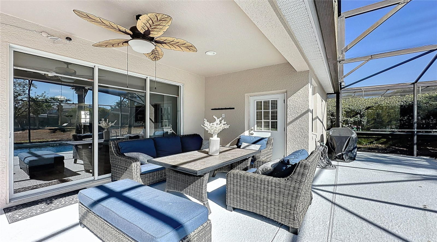 DAVENPORT, Florida 33897, 4 Bedrooms Bedrooms, ,3 BathroomsBathrooms,Residential,For Sale,TUPELO,0,MFRS5142937