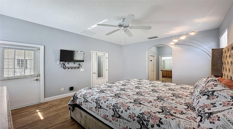 DAVENPORT, Florida 33897, 4 Bedrooms Bedrooms, ,3 BathroomsBathrooms,Residential,For Sale,TUPELO,0,MFRS5142937