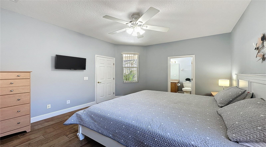 DAVENPORT, Florida 33897, 4 Bedrooms Bedrooms, ,3 BathroomsBathrooms,Residential,For Sale,TUPELO,0,MFRS5142937