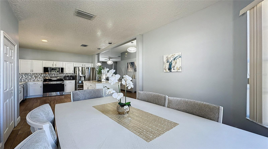 DAVENPORT, Florida 33897, 4 Bedrooms Bedrooms, ,3 BathroomsBathrooms,Residential,For Sale,TUPELO,0,MFRS5142937