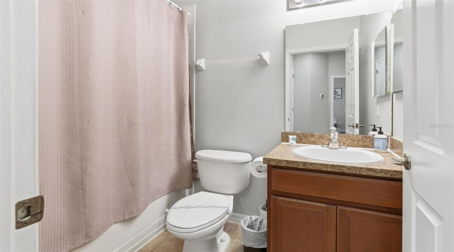 KISSIMMEE, Florida 34747, 3 Bedrooms Bedrooms, ,2 BathroomsBathrooms,Residential,For Sale,OAKWATER,0,MFRO6380137