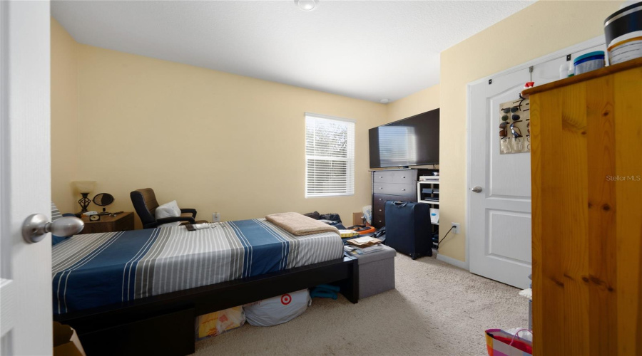 DAVENPORT, Florida 33837, 5 Bedrooms Bedrooms, ,3 BathroomsBathrooms,Residential,For Sale,GINA,0,MFRS5143210